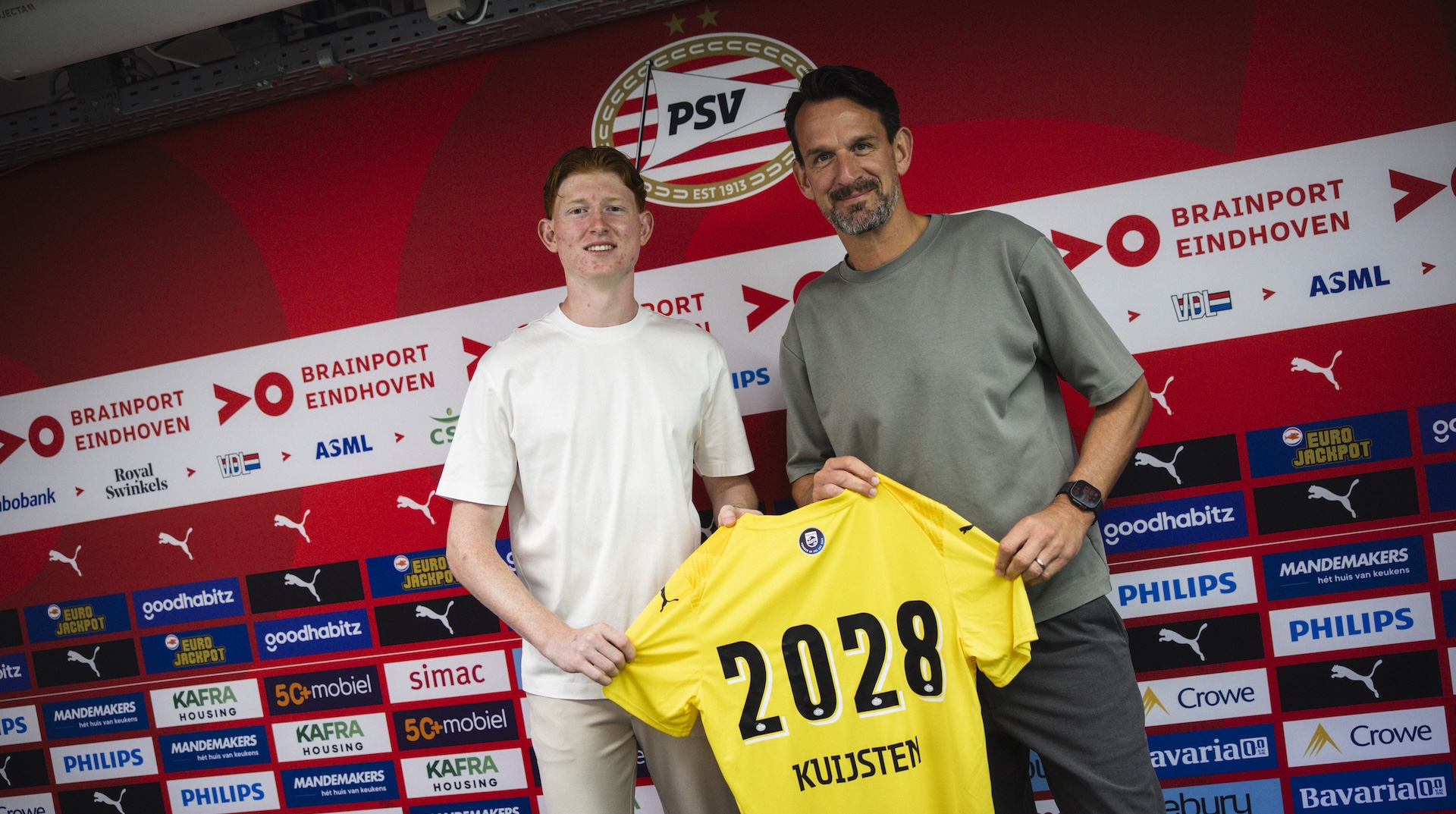 PSV - Contract News | Stijn Kuijsten Signs New Contract and Joins PSV U21