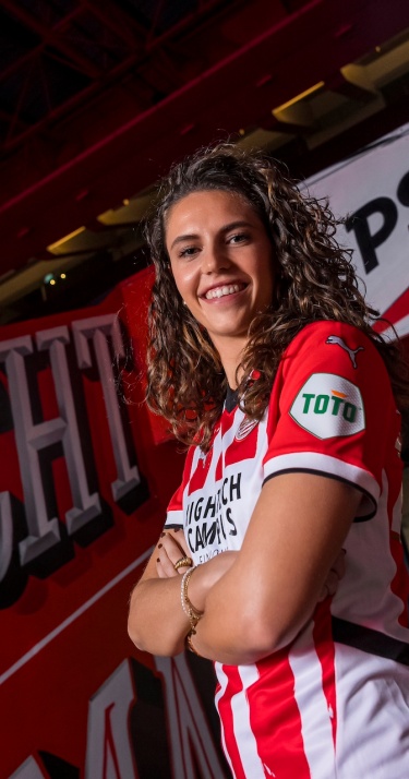 Nieuws | Melanie Bross verlengt contract tot medio 2027