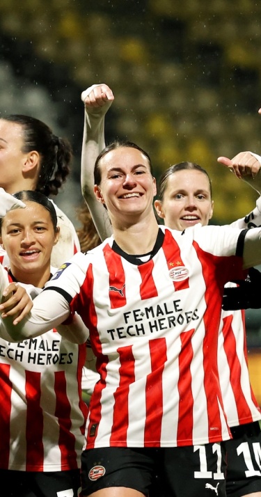 Wedstrijdverslag | PSV Vrouwen verslaat ADO Den Haag; Jansen speelt 300e eredivisieduel