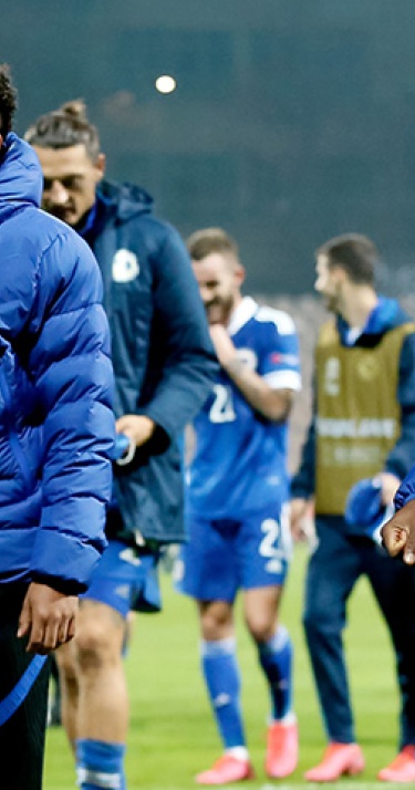 ‘Wisselend succes PSV-internationals, beloning Teze’