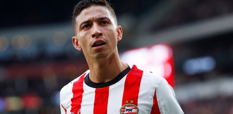 Persconferentie | Mauro JR nog niet van de partij tegen AZ