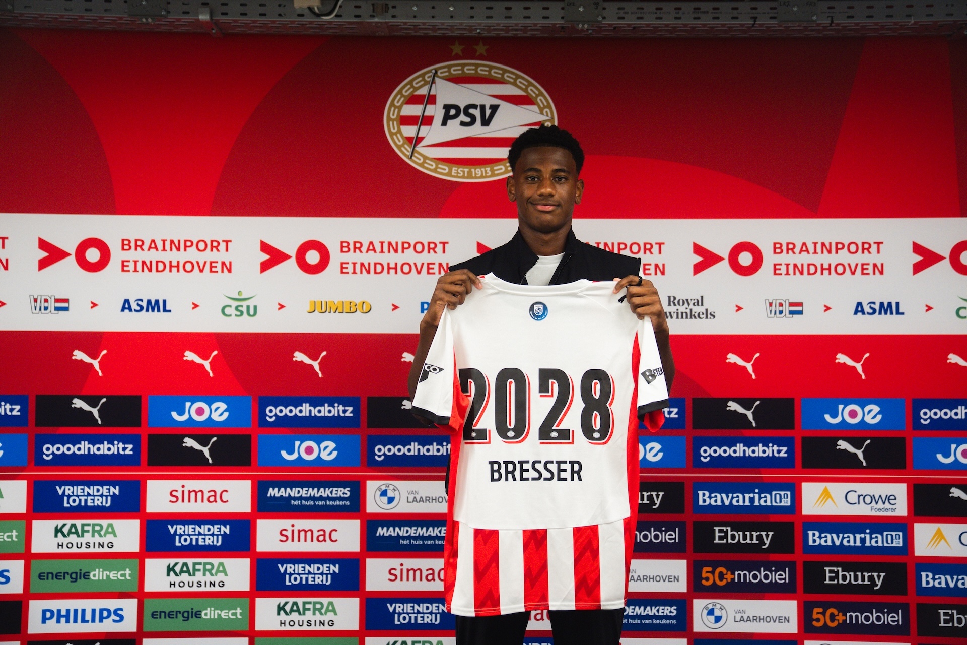 PSV - Contractnieuws | Michael Bresser verlengt contract met drie jaar