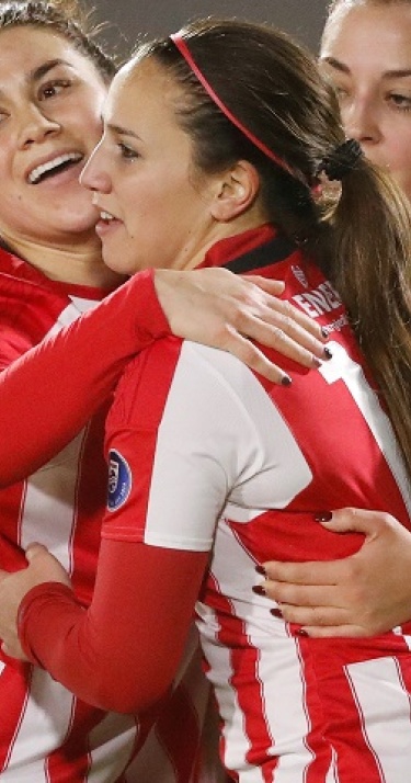 PSV Vrouwen door naar de halve finale