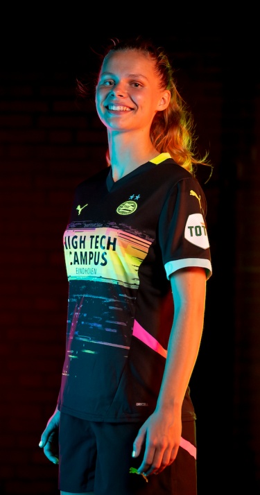 Transfer | PSV neemt Lore Jacobs over van RSC Anderlecht