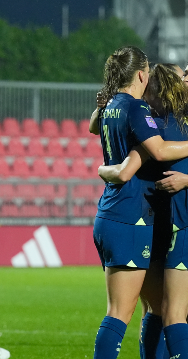 Finale | Veerkrachtig PSV Vrouwen grijpt na verlenging finaleticket Eredivisie Cup