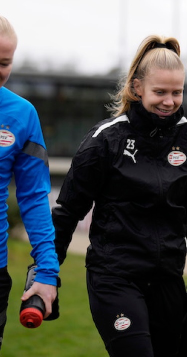 Nieuws | PSV Vrouwen neemt afscheid van zeven speelsters 