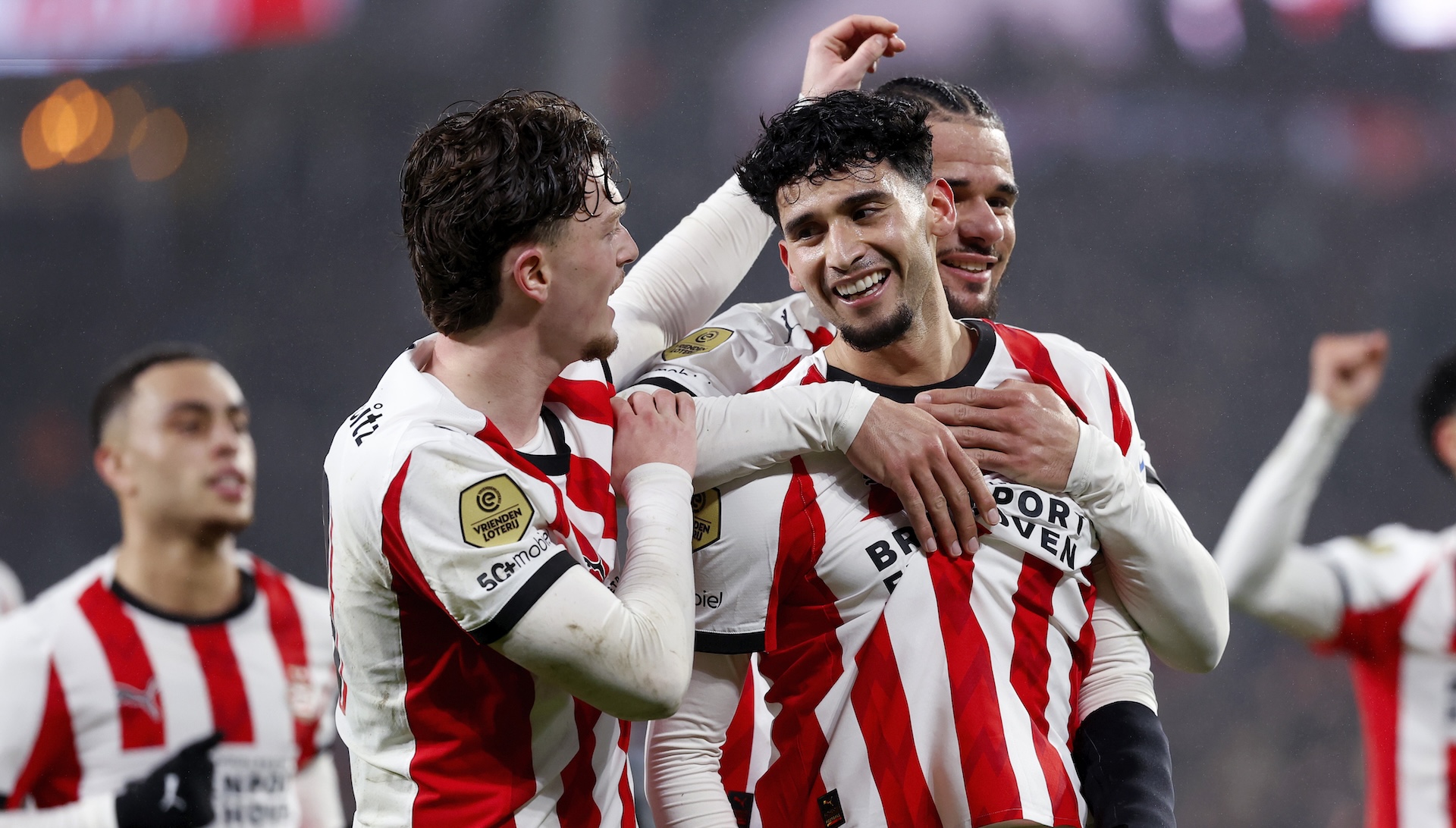 Liveblog | PSV herpakt zich en wint van sc Heerenveen