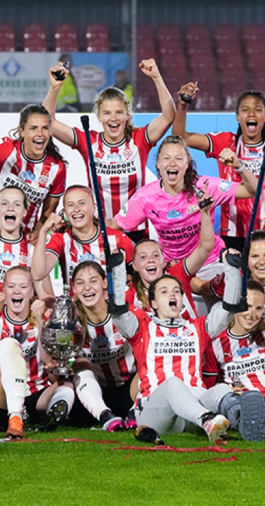 PSV Vrouwen schrijft historie met bekerwinst