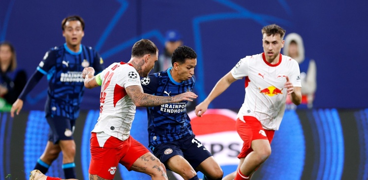 Alles over | PSV en FC Porto jagen op eerste zege 