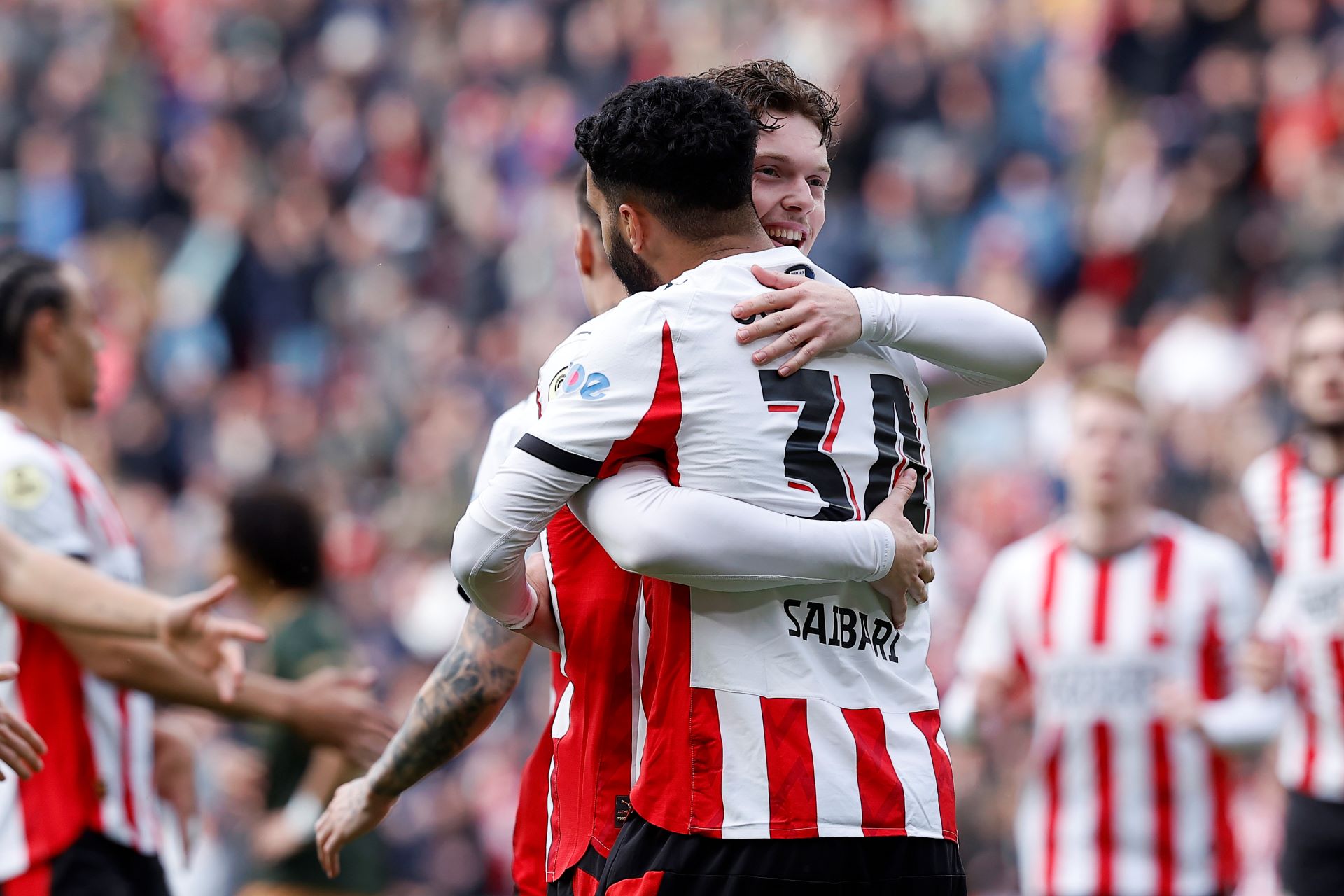 Nieuws | PSV verkoopt geen nieuwe seizoenkaarten en introduceert officiële wachtlijst