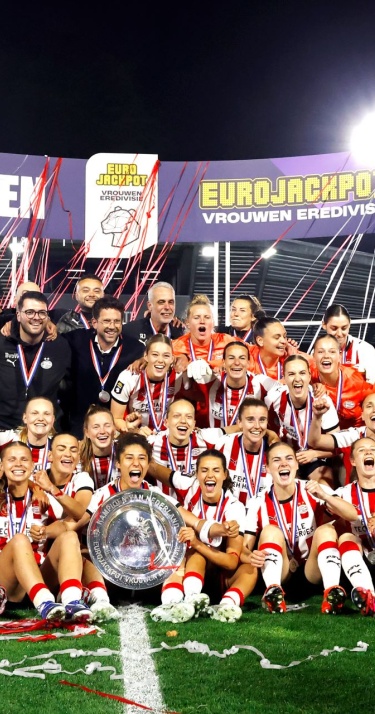 Wedstrijdverslag | PSV Vrouwen beleeft historische avond en verovert eerste landstitel 