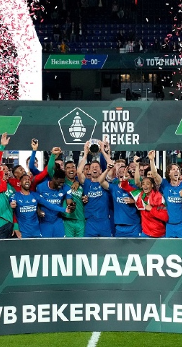 Bekerfinale | PSV kroont zich na zinderende finale tot winnaar TOTO KNVB Beker