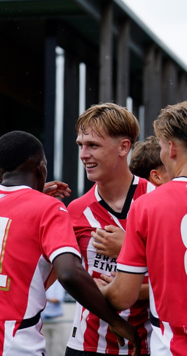 Uitslagen | Jeugdteams PSV bekeren allemaal verder