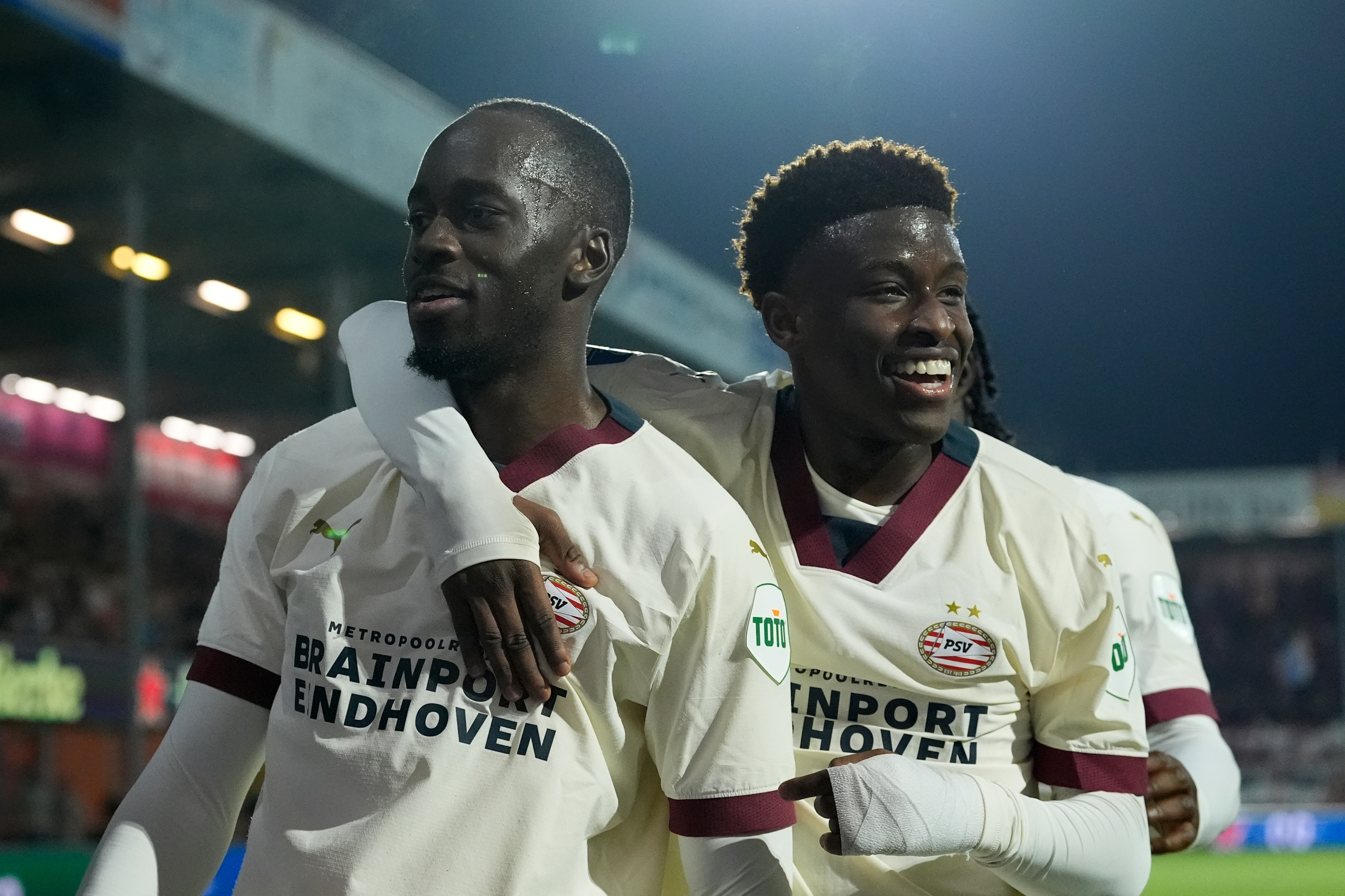 Knappe doelpunten van Jordan en Isaac