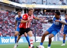 Liveblog | PSV met tien man onderuit tegen AZ 