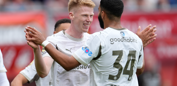 Nabeschouwing | PSV boekt zwaarbevochte zege bij FC Twente