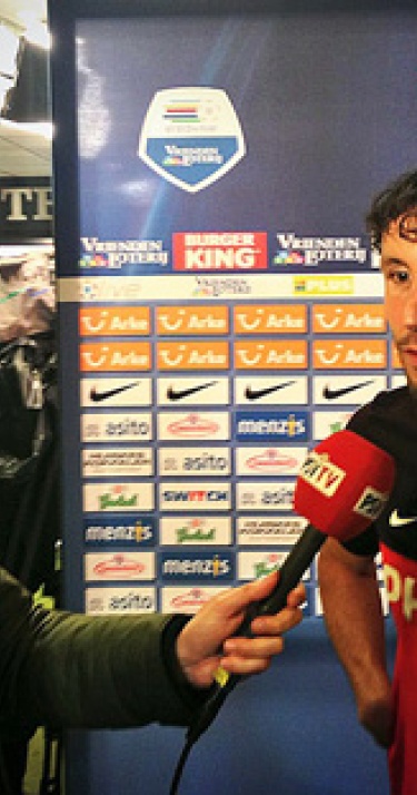 Mark van Bommel announces farewell