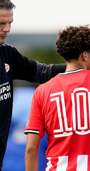 Voor Jong PSV begint zaterdag het echte werk 