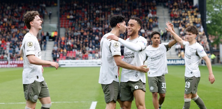 Nabeschouwing | PSV nadert imposant record met nieuwe driepunter