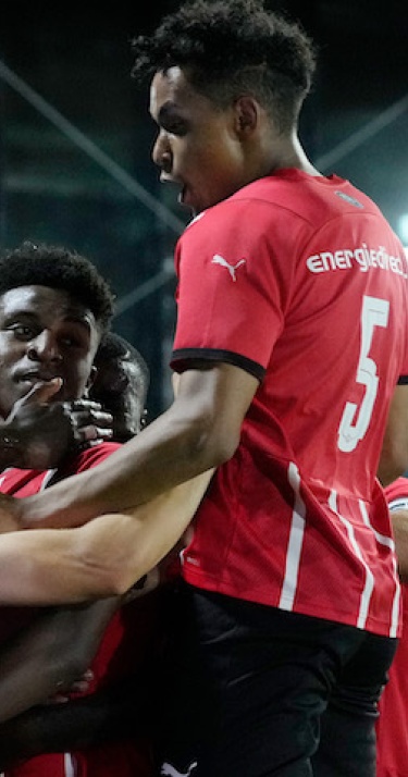 Jong PSV dendert in tweede helft over Jong Ajax heen 