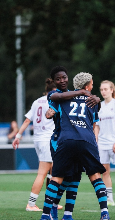 Voorbereiding | Kalma en Marfo koppen PSV Vrouwen naar oefenzege