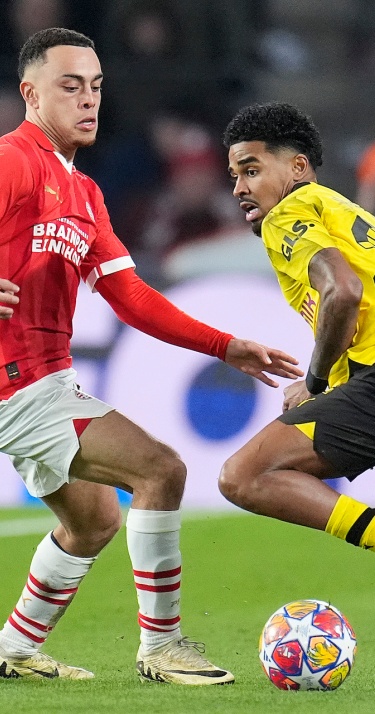 Nog een kwartier aan offici&euml;le speeltijd in het Philips Stadion