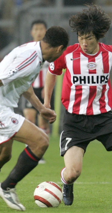 Fact: AC Milan verslaat PSV in halve finale van de UEFA Champions League