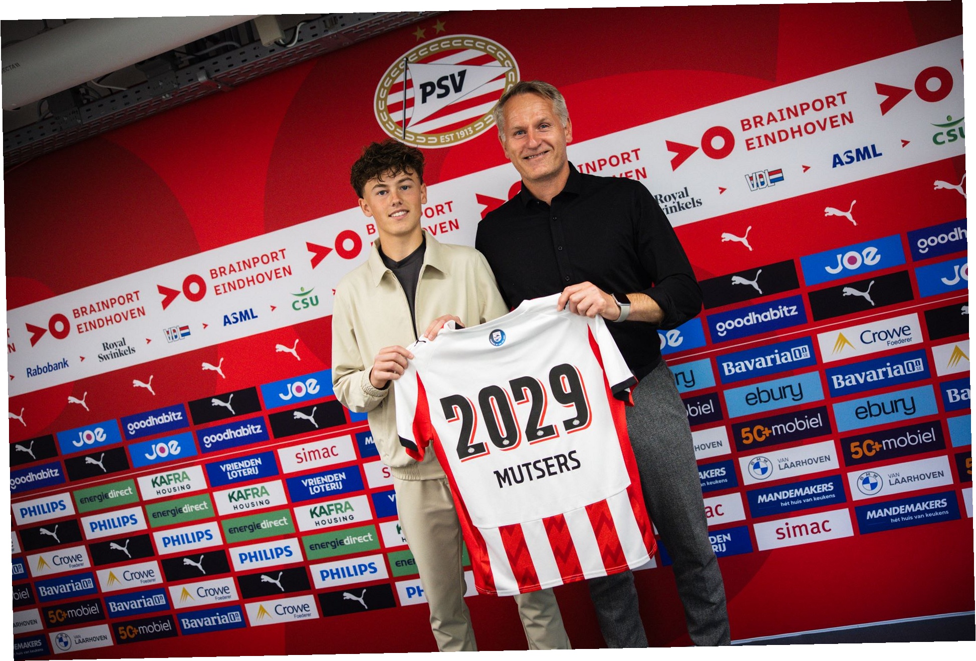 Profcontract | Milan Mutsers tekent tot 2029 bij PSV