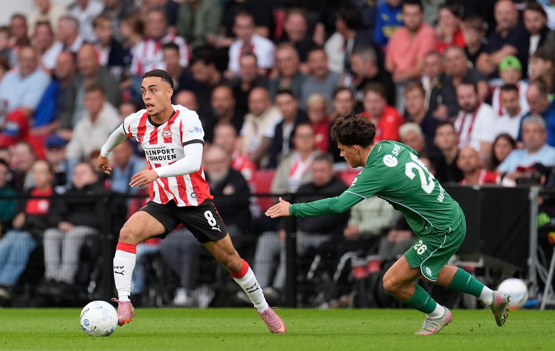 Alles over | PSV ontvangt foutloos FC Groningen