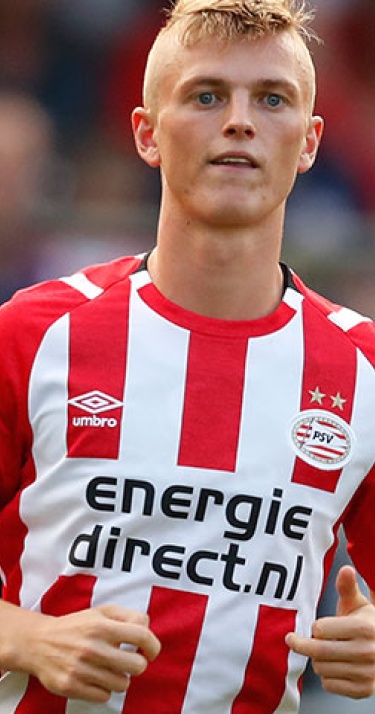 Jong PSV laat niets heel van Jong Standard Luik