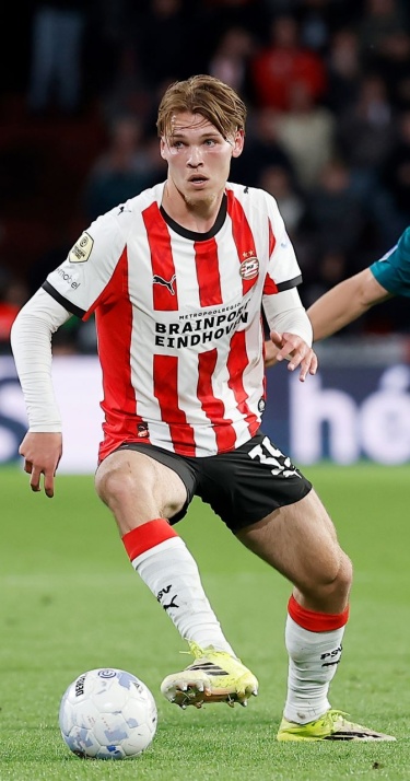 Persconferentie | 'Hij had een verdienstelijk basisdebuut'