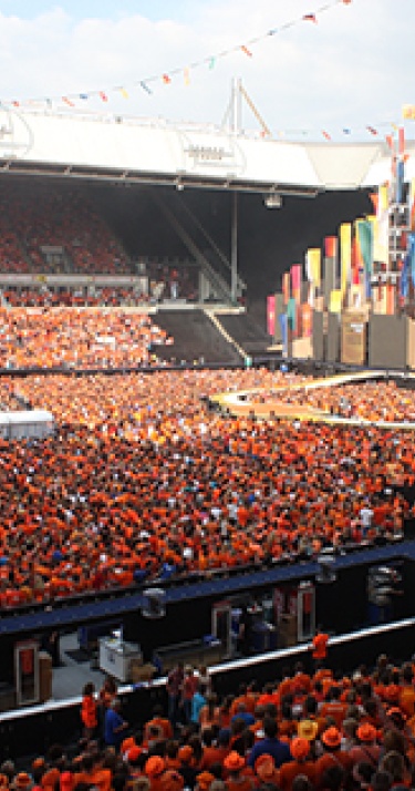 Naar Guus Meeuwis? Parkeren doe je bij PSV!