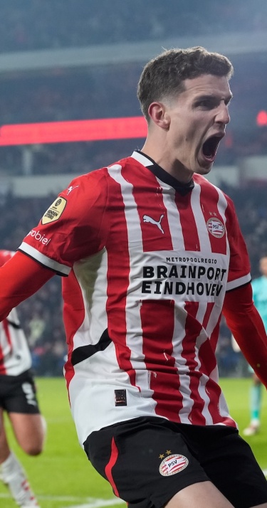 Alles over | PSV aast op 34e thuiszege tegen AZ 