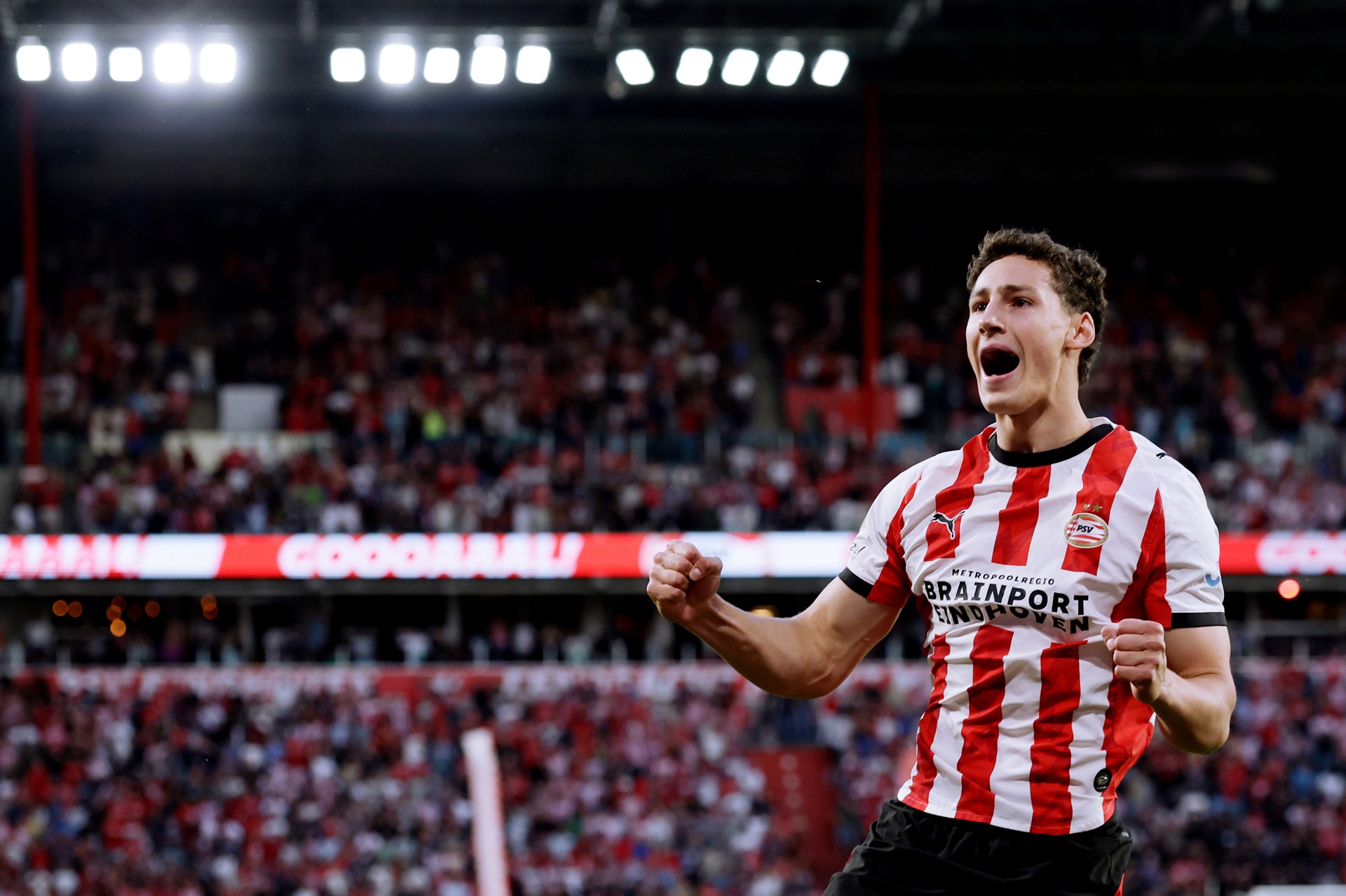 PSV - Nabeschouwing | PSV maakt indruk met ruime zege in seizoensopener