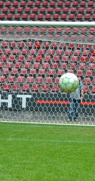 Vier de schaal en Philips' verjaardag bij PSV