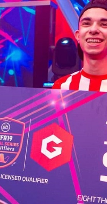 Stefano Pinna behaalt winst Gfinity FIFA-serie 