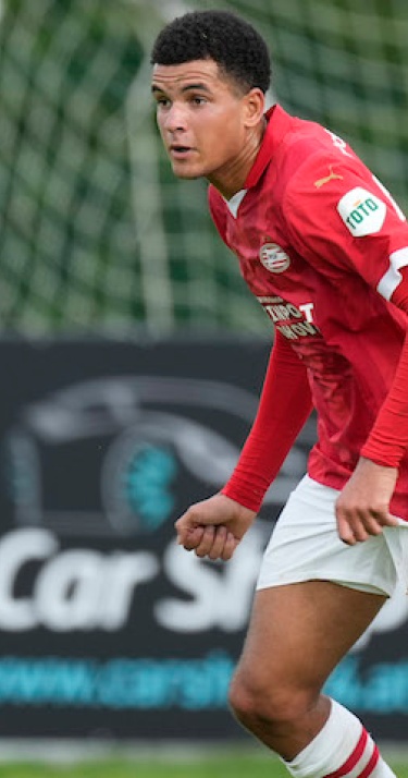 Oefenwedstrijd | Jeugdig PSV verslaat Go Ahead Eagles 