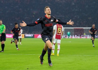 Alles over | PSV aast op eerste overwinning in ArenA sinds 2022