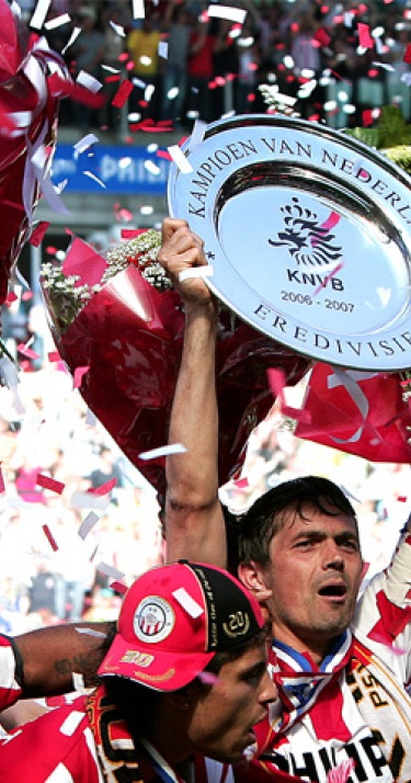 Herbeleef PSV: het wonder van 2007