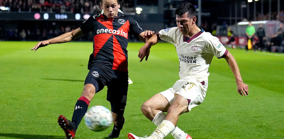 PSV - De Stats Van | Chucky bedient PSV-luchtmacht