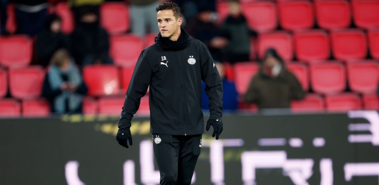 Nieuws | Ibrahim Afellay stopt als assistent-trainer