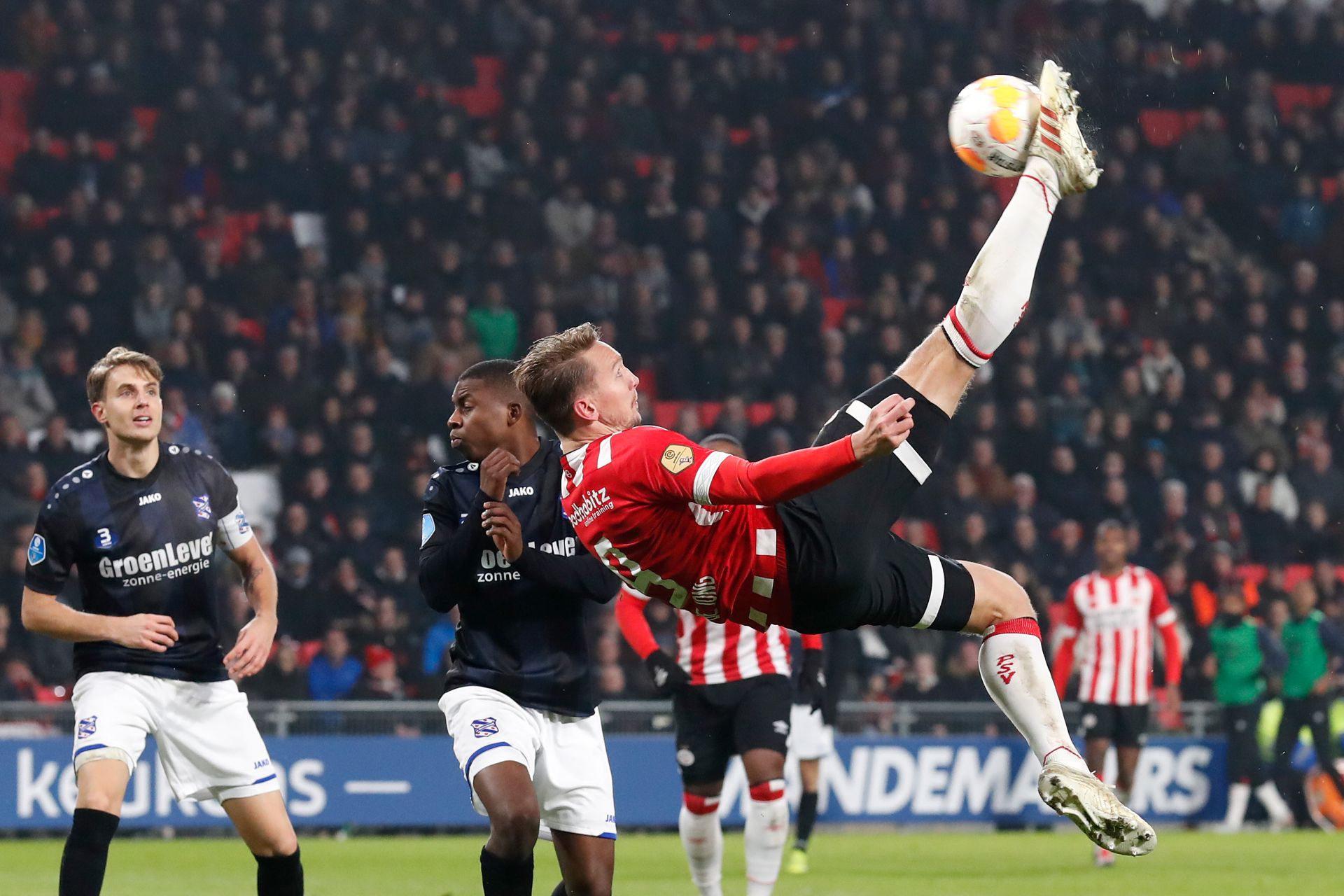 Alles over | PSV – sc Heerenveen in het teken van Coen Dillen