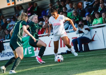 Voorbereiding | PSV Vrouwen sluit oefenprogramma af met nederlaag tegen VfL Wolfsburg