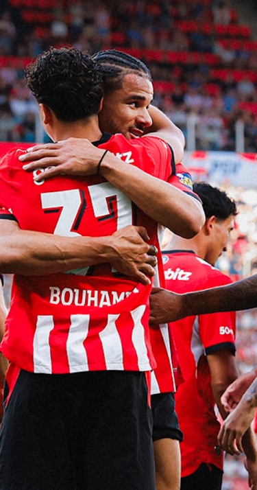 Voorbereiding | PSV wint met 3-0 van FC Eindhoven in Lichtstadderby 