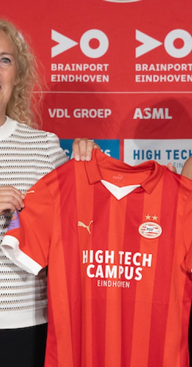 Transfer | PSV neemt aanvalster Indiah-Paige Riley over van Brisbane Roar