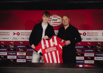 Transfer | PSV verwelkomt Mikkel Bro Hansen