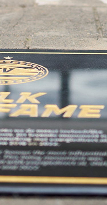 Nieuws | PSV-legendes onthullen PSV Walk of Fame op FANdag