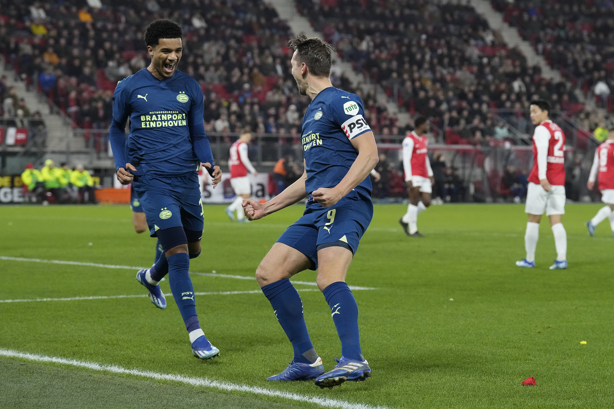 Vorig jaar was PSV soeverein in Alkmaar. Na een kwartier stond het al 0-3 in de kaasstad