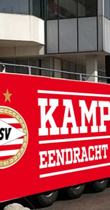 Huldiging maandag op Stadhuisplein, route platte kar bekend  