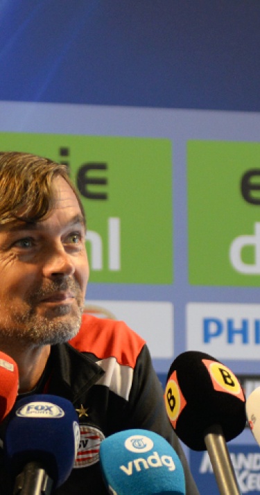 Phillip Cocu acht PSV klaar voor Feyenoord 